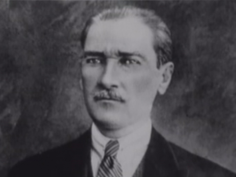 ATATÜRK'ün HAYATI -slyt ptf