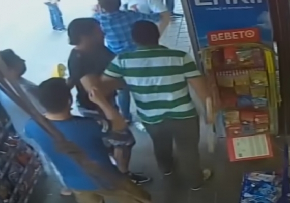 Aksaray'da Esnaf ile Fasl Turistlerin Kavgas